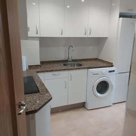 Piso Muy Luminoso Con Facilidad De Parking Ideal Empresas *