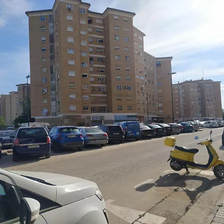 Piso Muy Luminoso Con Facilidad De Parking Ideal Empresas דירה